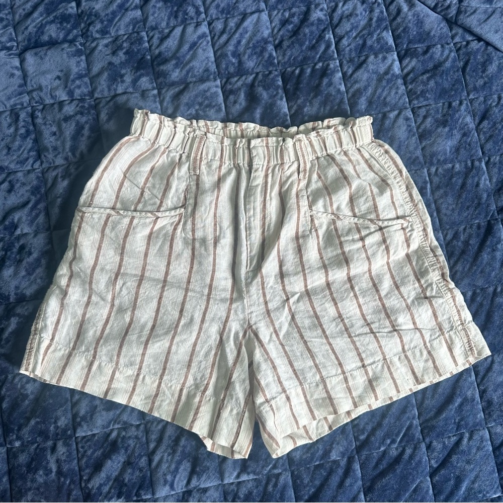 Lou & Grey High Waist Red and White Shorts